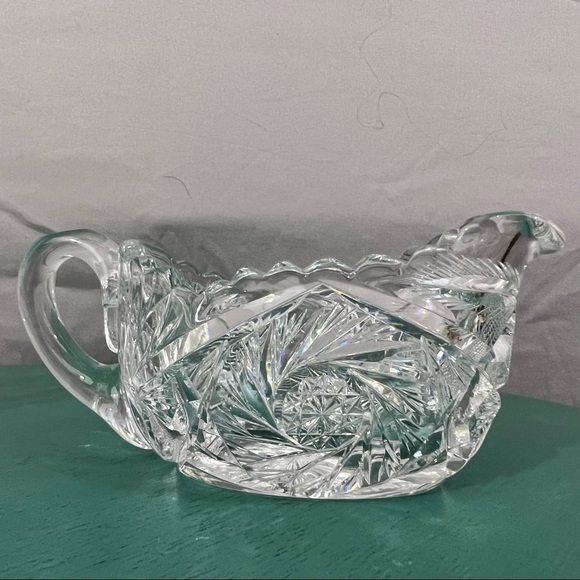 Vintage HandCut Lead Crystal Cream & Sugar
Set Brilliant Starburst & Fan Pattern - Picture 3 of 9